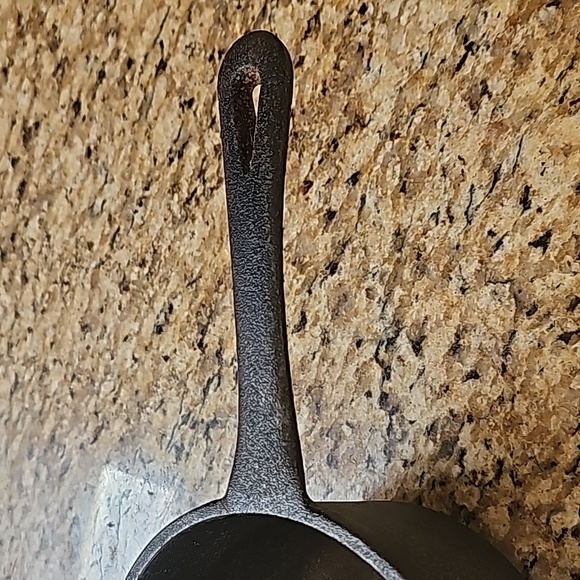 Jim Beam cast iron basting pot sauce pot with spout - Picture 4 of 9